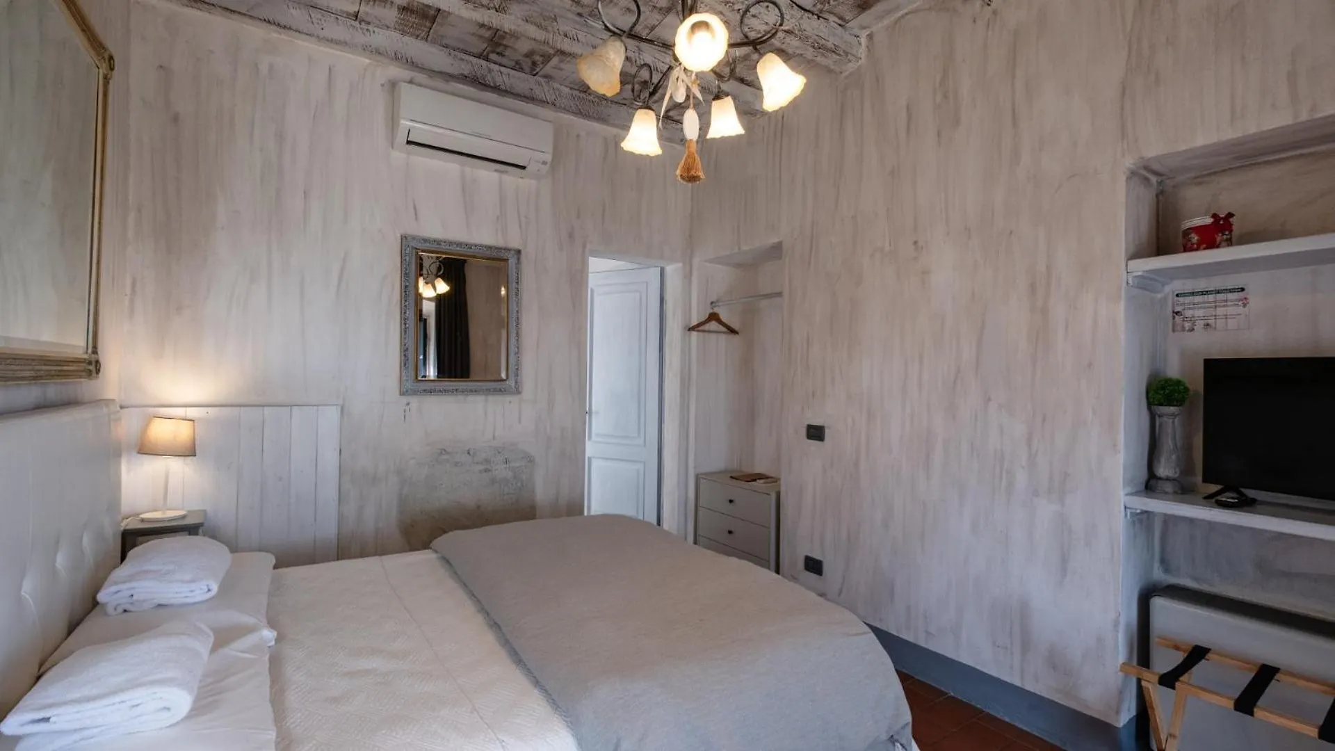 Il Castagnolo Country B&B San Gimignano Bed & Breakfast