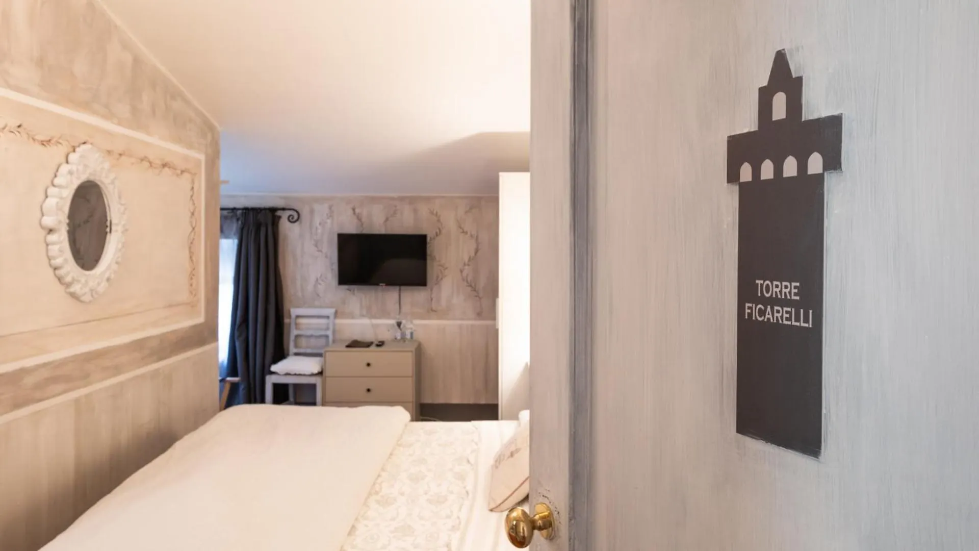 ** Bed & Breakfast Il Castagnolo Country B&B San Gimignano Italy