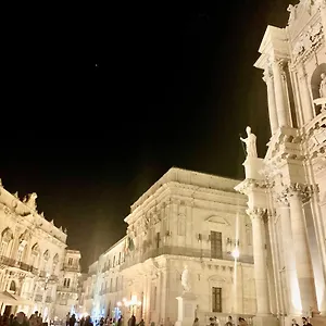 https://lemon-suite-ortigia.sicilyhotelsitaly.net