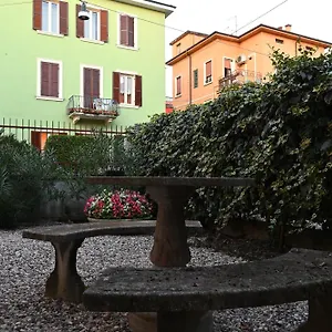 Dimora Montecchi 3* Verona