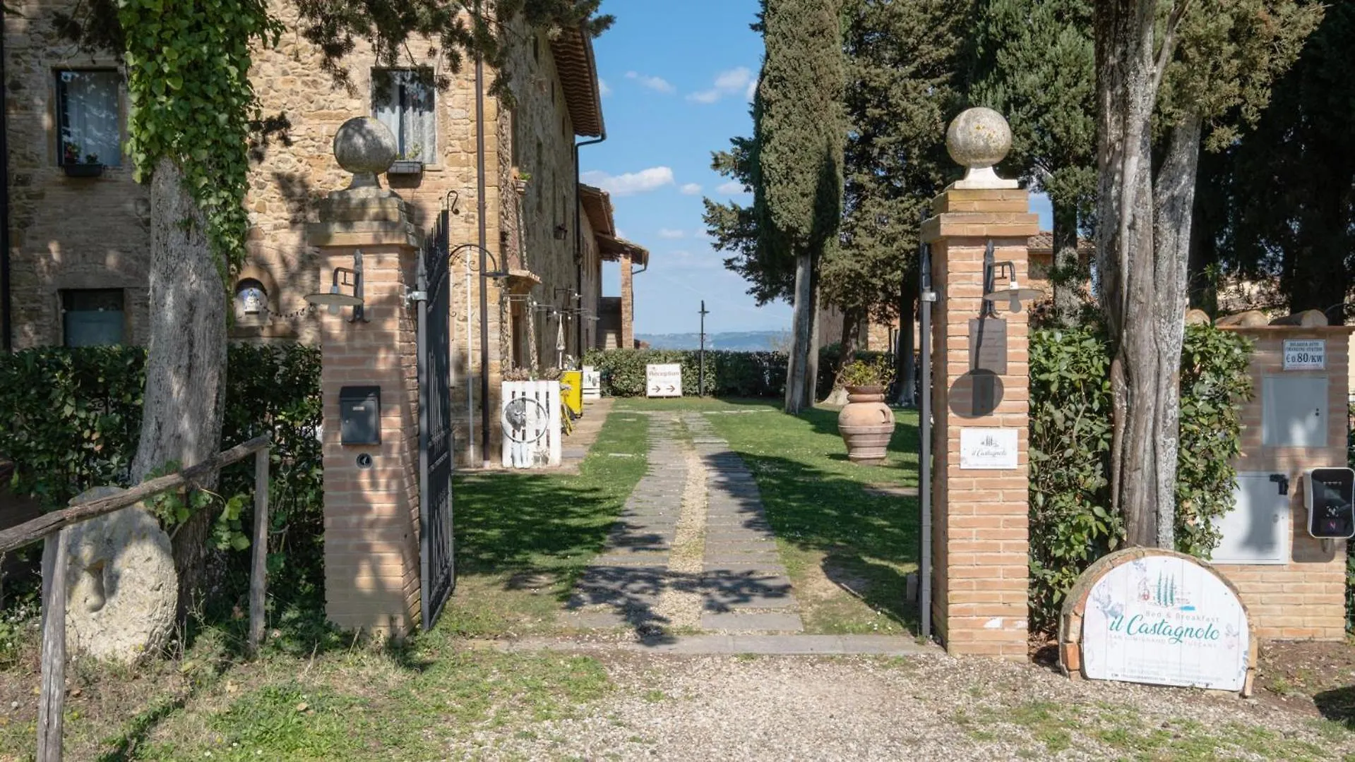 Il Castagnolo Country B&B San Gimignano Bed & Breakfast