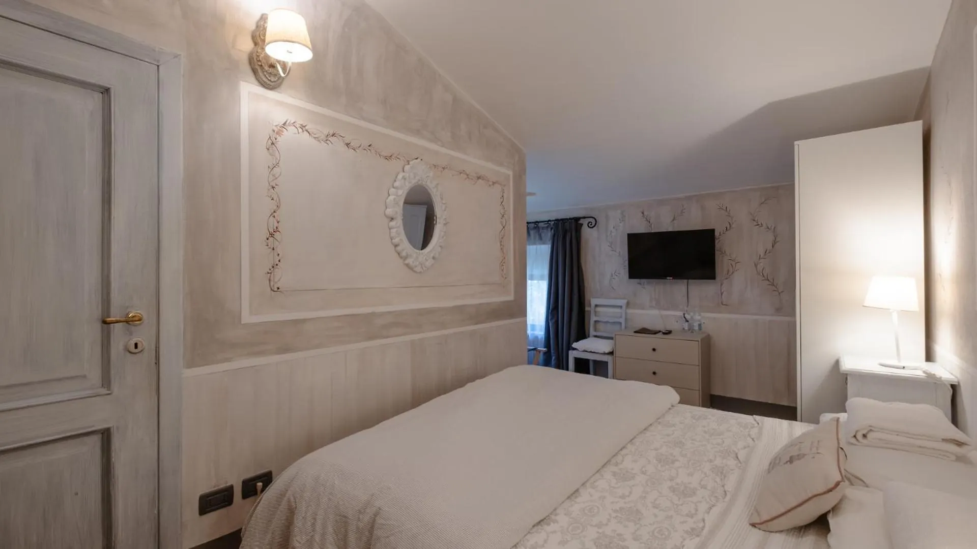 Il Castagnolo Country B&B San Gimignano Italy